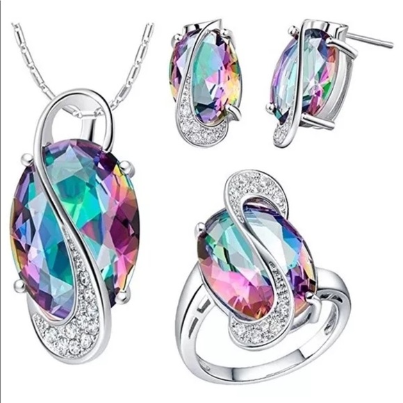 Jewelry - ⬇️ $65 New elegant Rainbow 🌈 Sapphire gemstone 💎